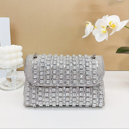 Glamorous Sparkling Rhinestone Evening Clutch - Shimmering Compact Purse with Adjustable Metallic Chain - Perfect for Dinners & Parties