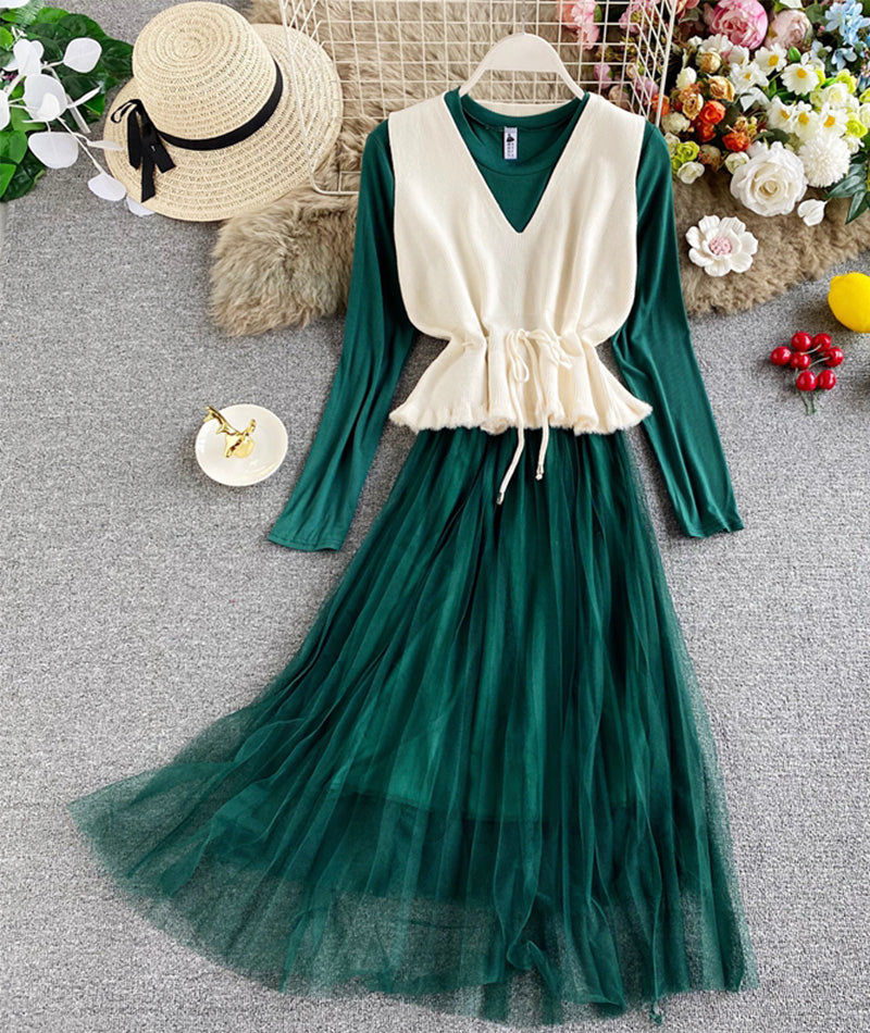 VAKKV Cute V Neck Knitted Vest+ Long Sleeve Dress Two Pieces Sets P297